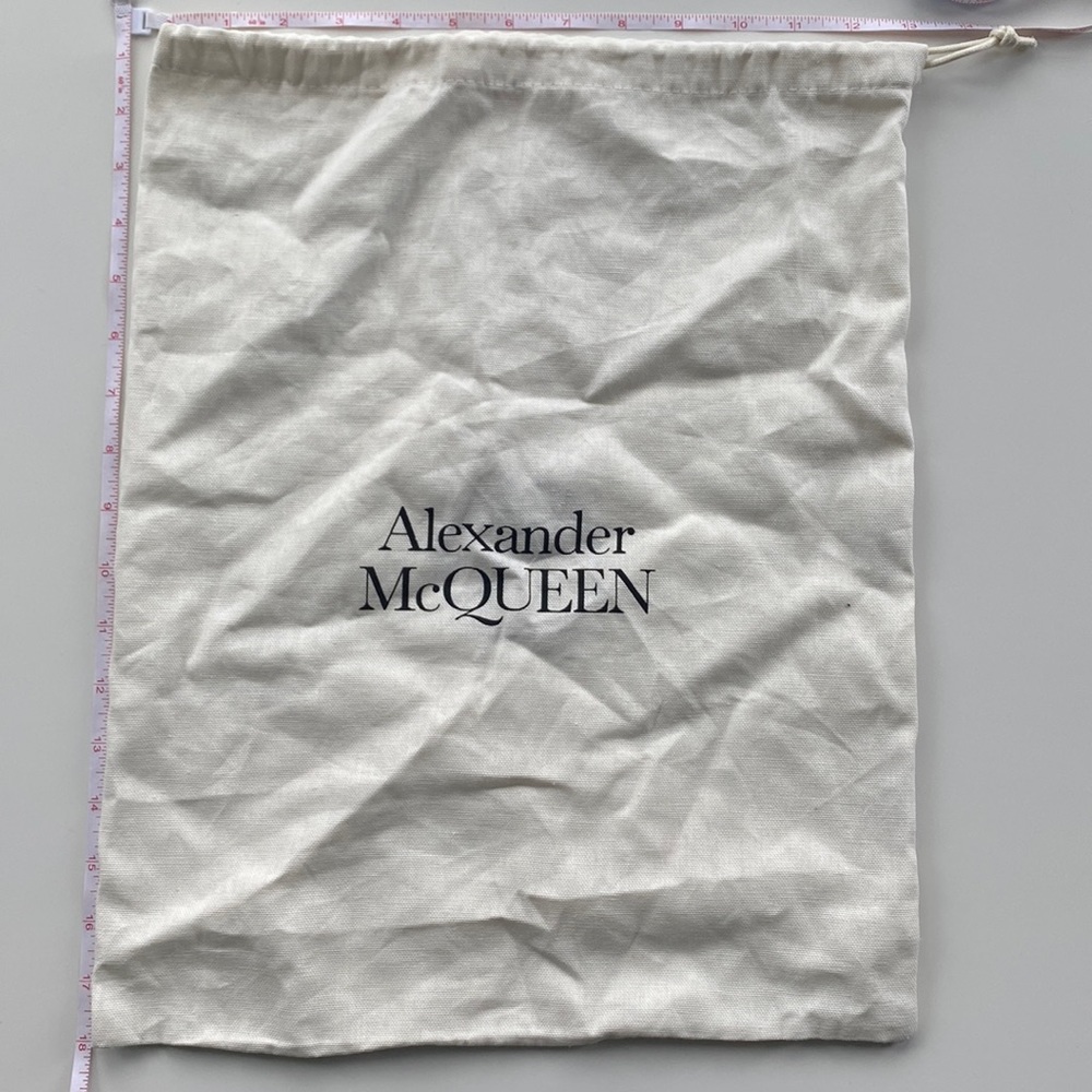 McQueen dust bag